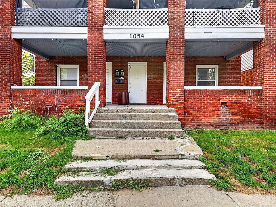 2nd image of 1054 Ionia Ave SW