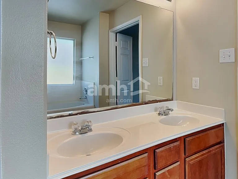 17022 Sperry Landing Dr — Photo 15