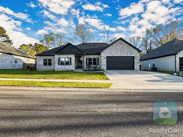 17 Denali Ln, Cabot, AR 72023