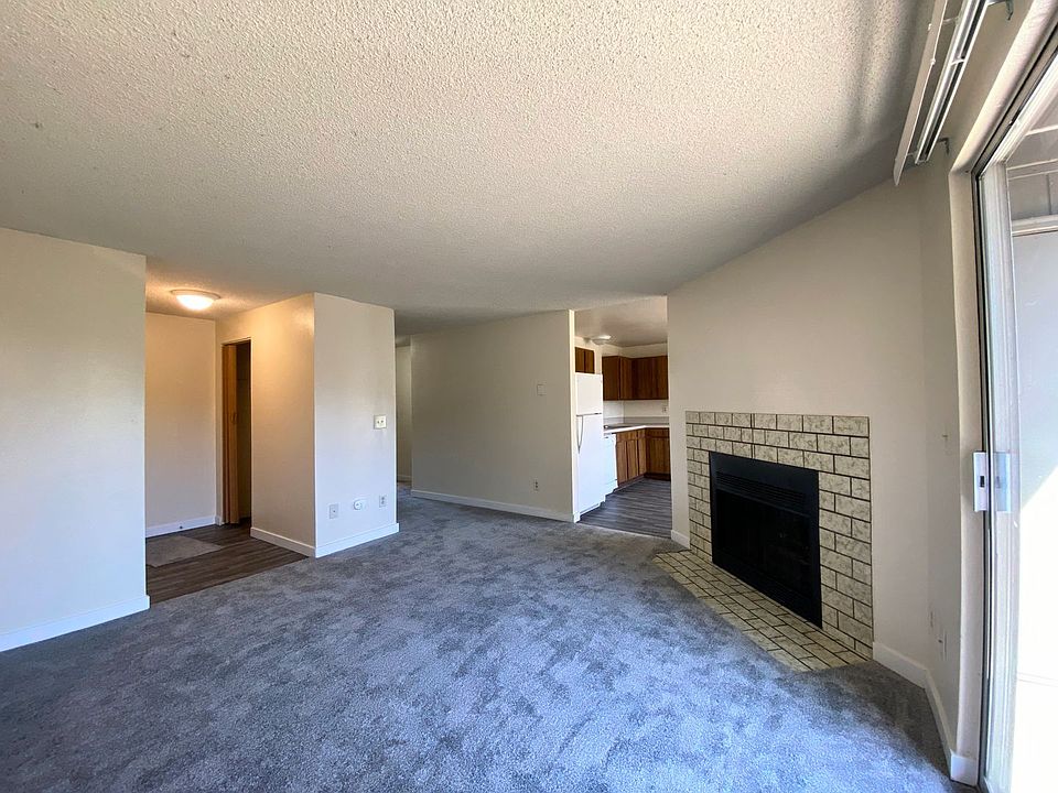 1st image of 9818 132nd Street Ct E APT A
