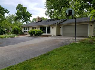 7109 N Santa Monica Blvd, Fox Pt, WI 53217
