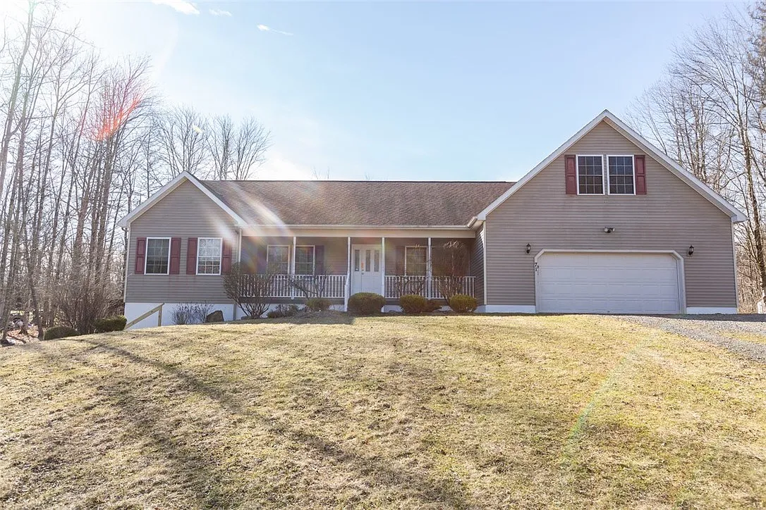 71 Phinney Ln photo 1