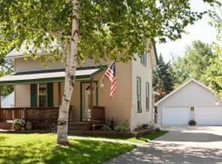 421 Lande St, De Pere, WI 54115