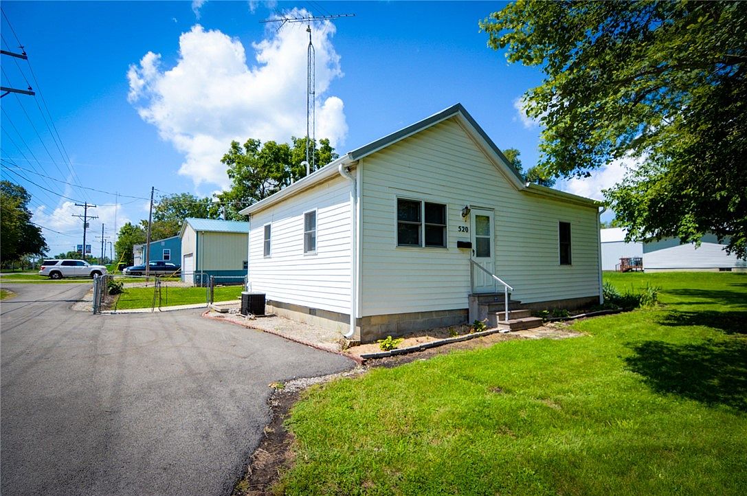 520 S Vine St, Mount Pulaski, IL 62548 Zillow