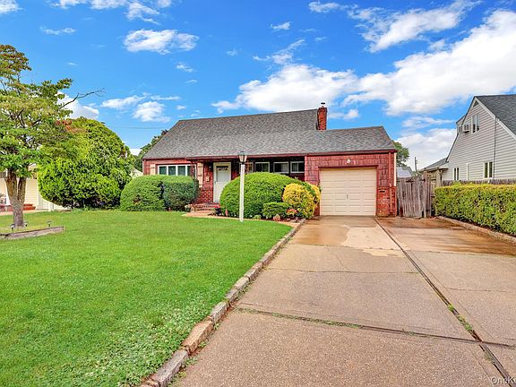 3rd image of 69 Greenwood Drive