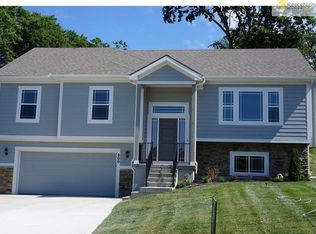 500 Fairway Rd, Belton, MO 64012