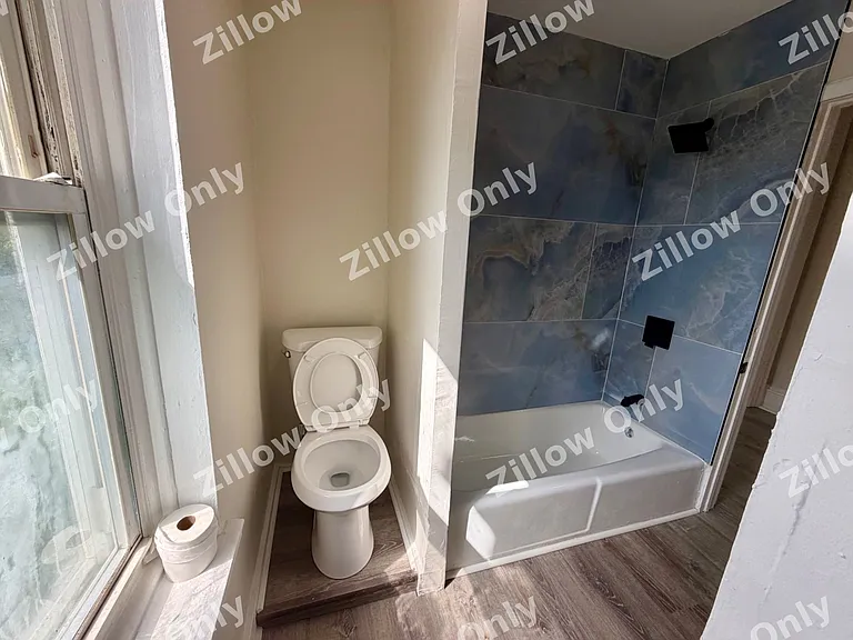 323 Vine St #B — Photo 7