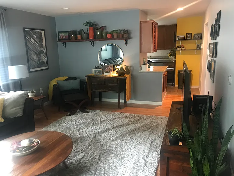 310 Strouse Ave — Photo 3