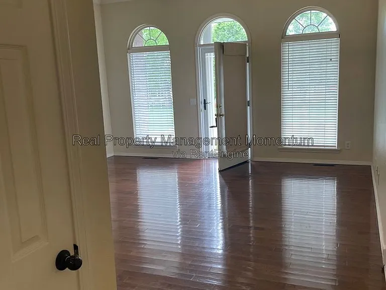 1257 Batson Pl — Photo 9