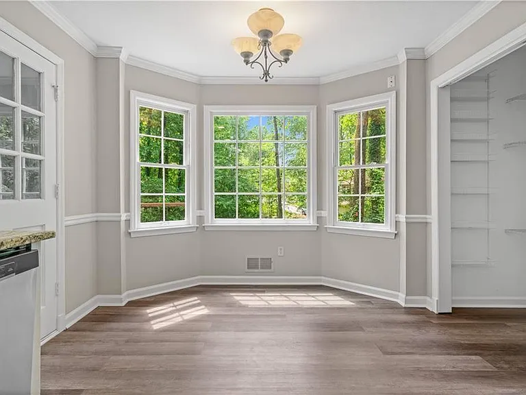 4752 Forest Glen Ct NE — Photo 13
