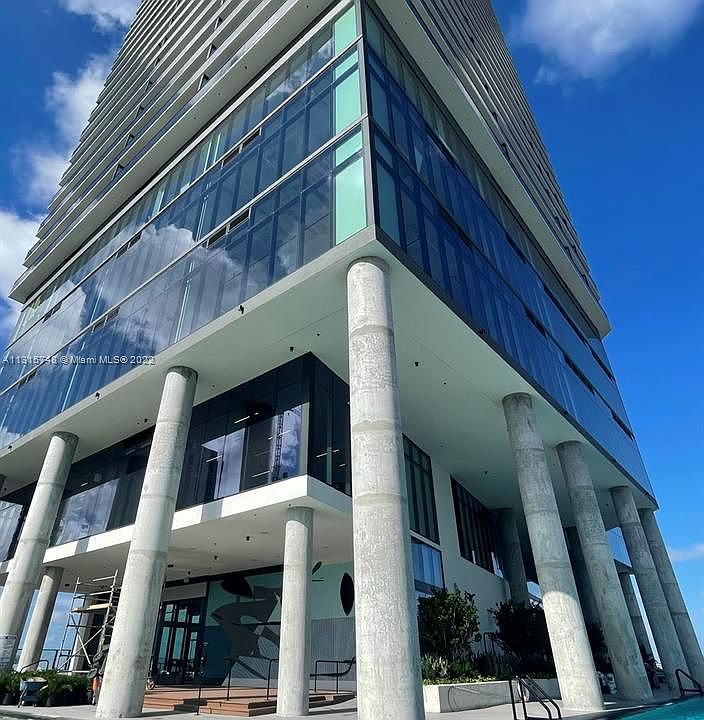 1st image of 398 NE 5th St #2019