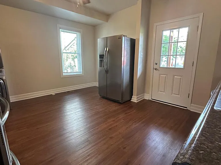29 Belview Ave — Photo 4