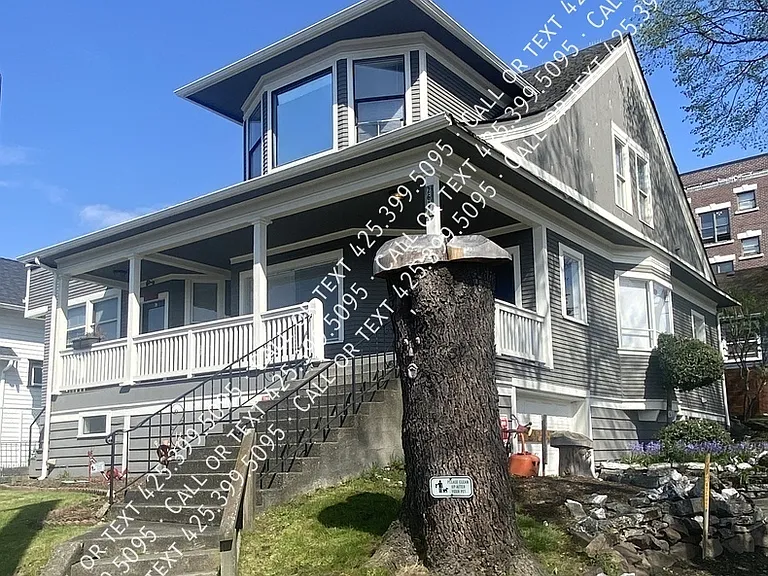 2631 Grand Ave #B — Photo 2