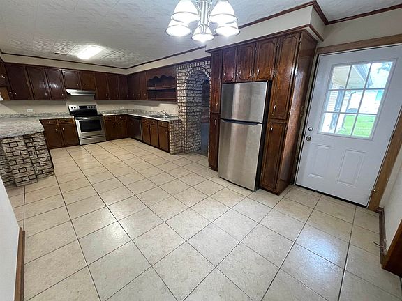 2nd image of 246 Guidry St