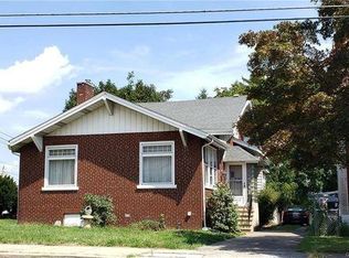 853 3rd St, Whitehall, PA 18052