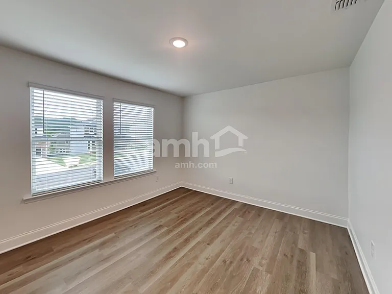 1615 Soapstone Rd — Photo 12