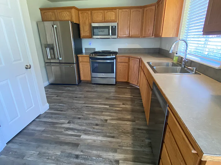 3074 W Thorndale Loop — Photo 3