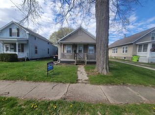 114 S Cedar St, Washington, IL