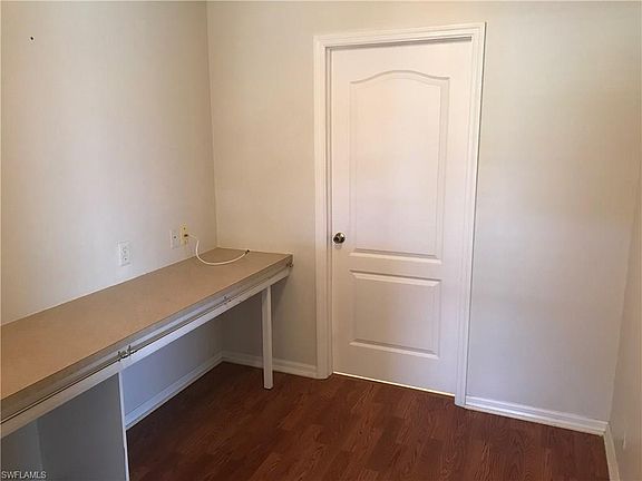 4th image of 3110 SW 21st Pl