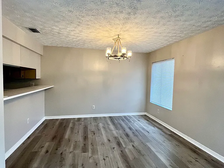 1580 SW Crossing Cir — Photo 9
