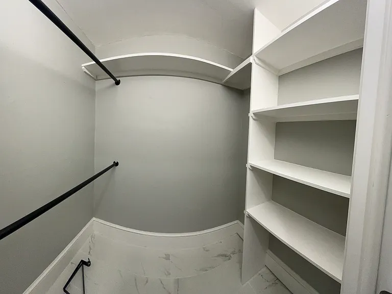 74 Delaware Ave — Photo 18
