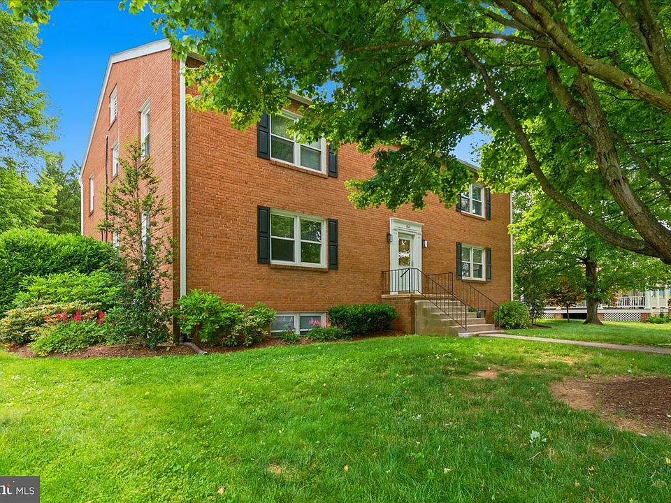 130 S 29th St #5