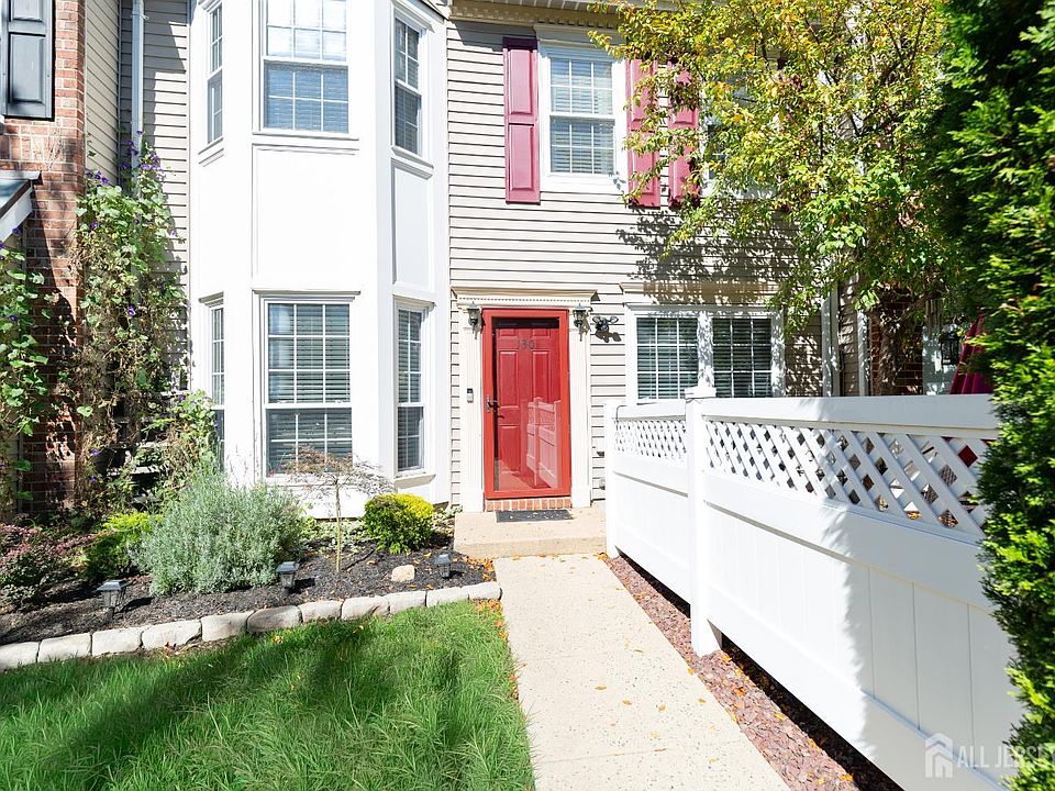 1st image of 130 Albury Way