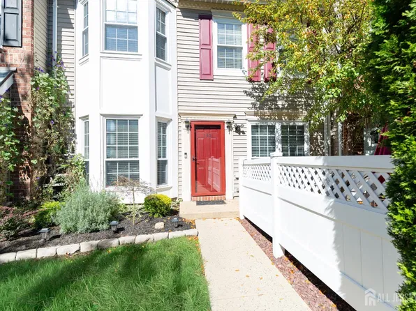 130 Albury Way, North Brunswick, NJ 08902