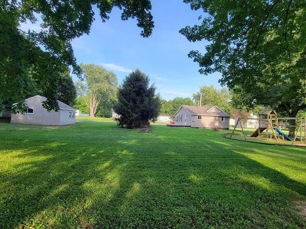 603 N Grover St, Warren, IN 46792