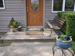 5 Knoll Dr, Belvidere, NJ 07823