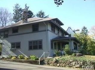627 Far Hills Ave #A-12, Oakwood, OH 45419