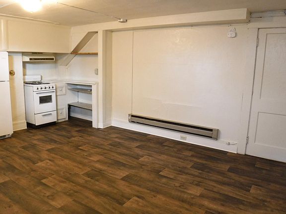 2nd image of 528 Daly Ave APT 5