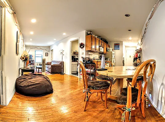 Rented by Union Square Property Management | media 40