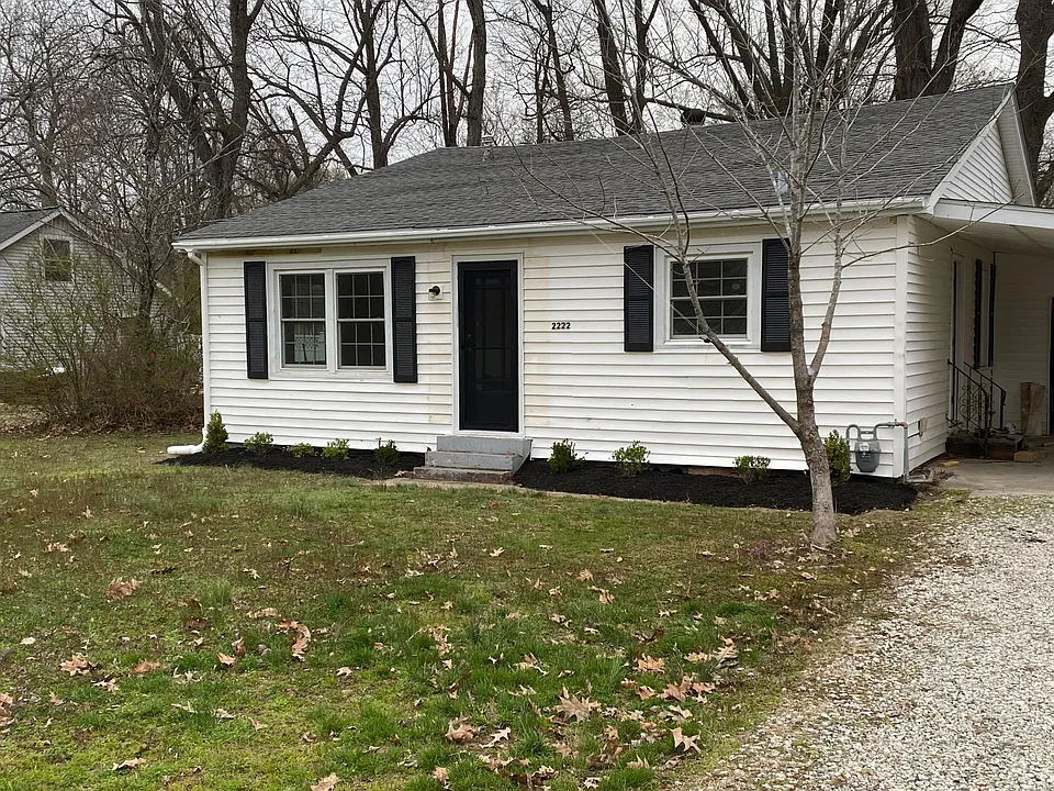 2222 W Hovekamp Rd