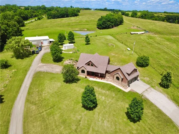18657 W 240th St, Bethany, MO 64424