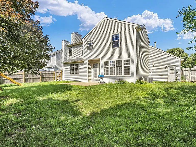 709 Indigo Dr — Photo 28