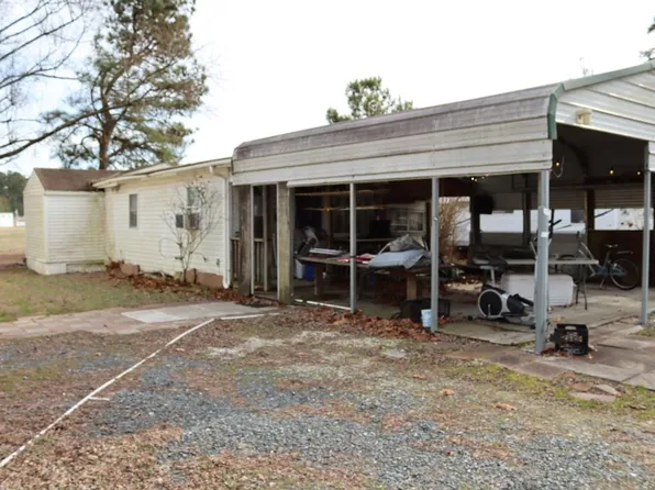6631 Bay Breeze Dr, Horntown, VA 23395