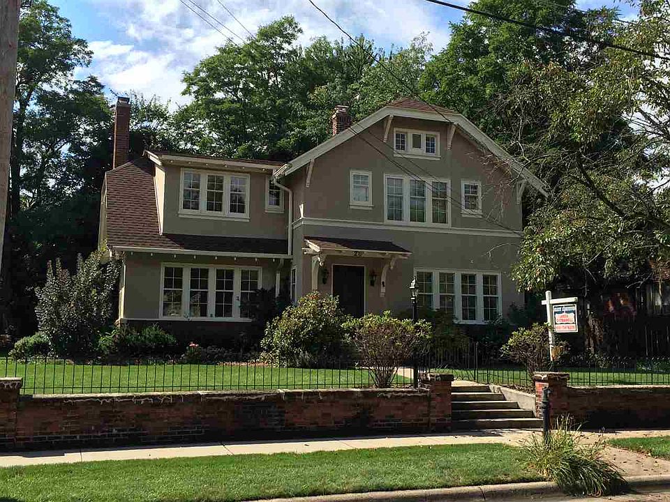 1st image of 20 Marshall Pl