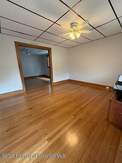 5 bed, 2.0 bath, 1072 sqft, $1,750 — Photo 2