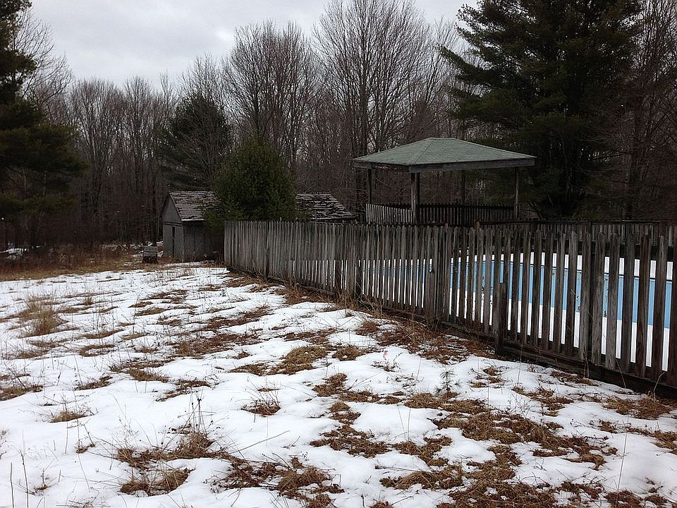 2nd image of 107 Haddock Rd
