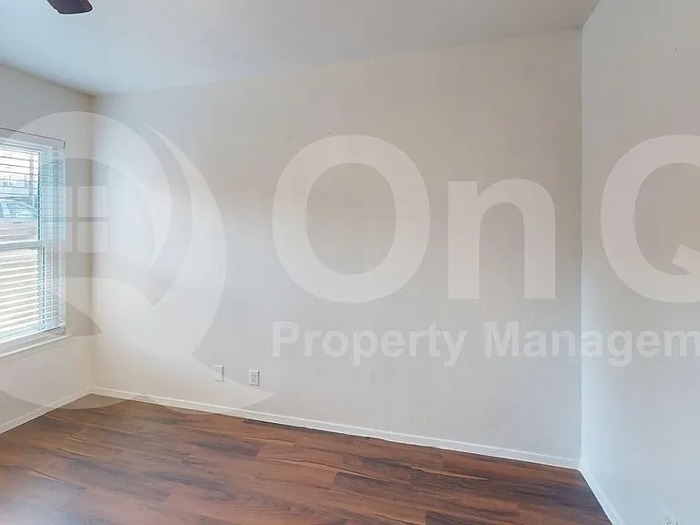 410 Bryan St #2 — Photo 8