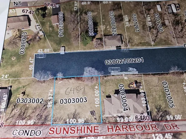 6484 SUNSHINE HARBOUR DRIVE #3, Winneconne, WI 54986