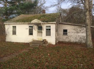 208 Fisher Rd, Dartmouth, MA 02747