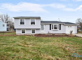 2934 Seaman Rd, Oregon, OH 43616