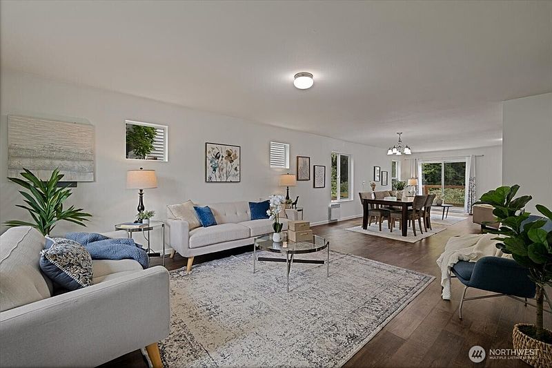 4th image of 2703 105th Avenue SE