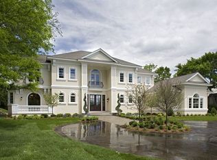 1500 Bohns Point Rd, Wayzata, MN 55391