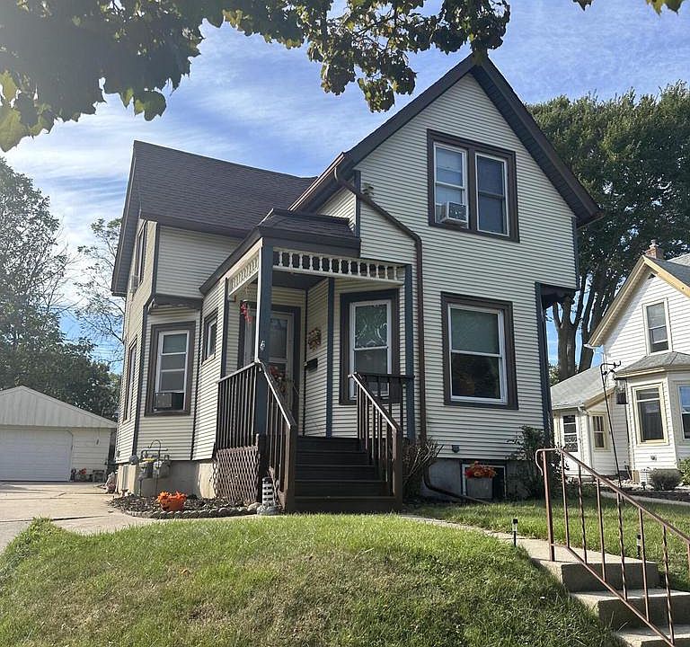 1st image of 635 North Milwaukee STREET #637