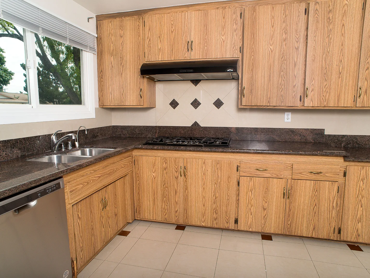 23601 Welby Way, West Hills, CA 91307 - 1 — Photo 4