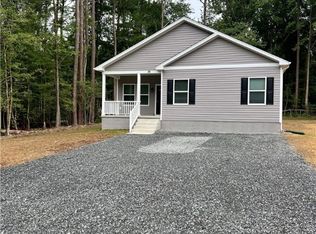 36 Lake Dr, Colonial Beach, VA 22443