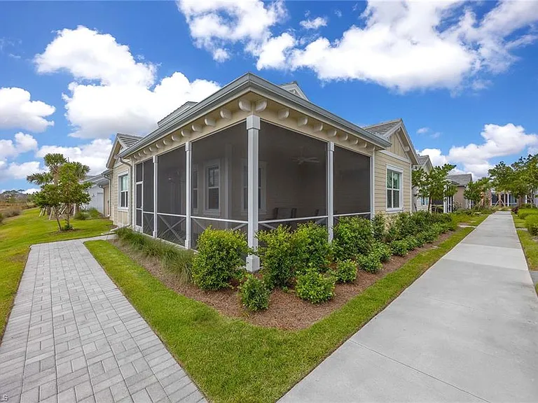7018 Saona Ct — Photo 15